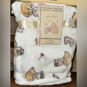 Cute 🥰 Disney Valentines 💝 Winnie the Pooh & Piglet Plush Baby Blanket 30” x 40”